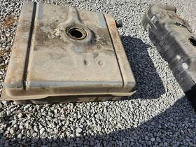 Karparts360 197301418389 For Chevy G10/g20/g30 Fuel Tank 1987-1995 Silver Steel 33 Gallons/125 Liters