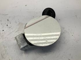 177.ki1619 Kia 19-24 Forte S Fuel Filler Door Flap With Cap Q 177.ki1619 Kia 19-24 Forte S Fuel Filler Door Flap With Cap Q