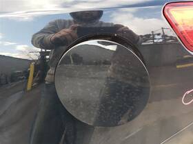 179.ki1q12 Kia Optimakia 2012 Fuel Filler Neck 379057-1