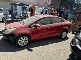 311501r500 Kia Used Fuel Tank Fits 2013 Rio Grade A