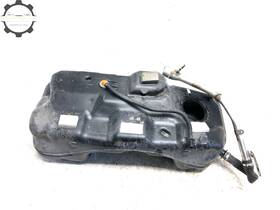 8d2-9k007 Land Rover 2020-2025 Evoque Fuel Gas Tank Reservoir With Filler Neck Oem