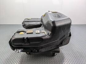 Cpla-9k007-ae Land Rover 2013 - 2017 Oem Range Fuel Gas Tank Reservoir Assembly