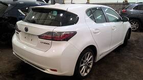 179.le1d13 Lexus Ct200h 2013 Fuel Filler Neck 6944360