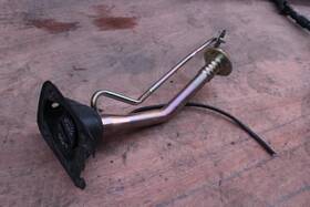 179.le1t98 Lexus 1998 1999 2000 Ls400 Fuel Filler Neck Pipe Tube