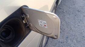 177.fd2o13 Lincoln Mks 2013 Fuel Filler Door 382169