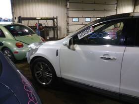 179.fd2m13 Lincoln Mkt 2013 Fuel Filler Neck 2094345