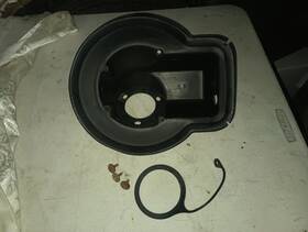 1l24-7840354-ac Lincoln 02-05 Ford Explorer Mountaineer Aviator Fuel Filler Neck Pocket