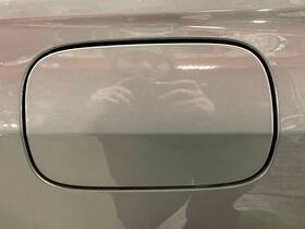 1667570106 Mercedes-benz 2015 Gl450 Oem Fuel Filler Gas Tank Door Lid 792 Palladium Silver 13-16