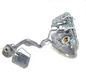 197-59613 Mercedes-benz Fuel Tank 4 Matic 2.0l Cylinder Turbo Awd Oem 2015 C300