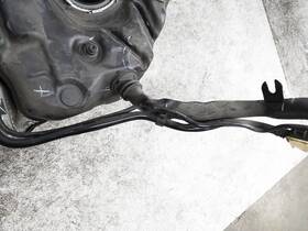 205-470-13-02 Mercedes-benz 2019-2021 C300 Gas Fuel Tank With Filler Neck