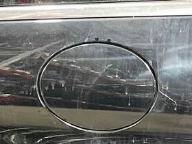 2517570106 Mercedes-benz 2007 R350 Oem Fuel Filler Gas Tank Door Lid Cover 040 Black 06-09