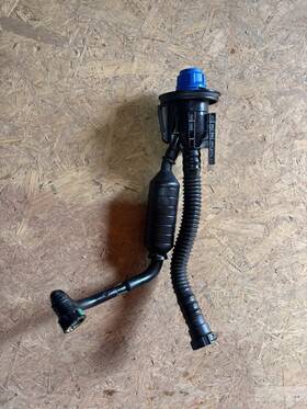 9104700100 Mercedes-benz 2019-2026 Sprinter Adblue Def Tank Filler Neck Hose Oem 3k Miles
