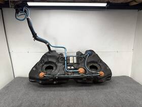 A2184700501 Mercedes-benz 2014-2016 W212 E63 S Amg Fuel Gas Tank Reservoir Assembly Oem