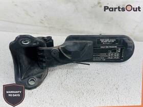 A2196300082 Mercedes-benz 2006 - 2011 W219 Cls Class Fuel Gas Tank Door Hinge Lid Oem