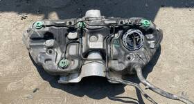 A2134702501 Mercedes-benz A2464700447 2017 - 2019 W213 E300 Fuel Gas Tank Reservoir Assembly Oem