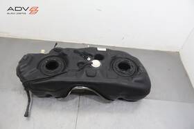 Mitsubishi 172056re1a 2022 - 2025 Outlander 2.5l Fuel Gas Tank Reservoir With Shield Oem