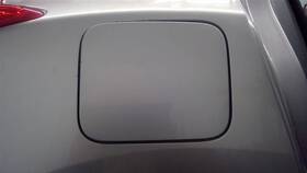177.da1b11 Nissan Juke 2011 Fuel Filler Door 1489816