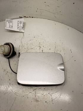 G8120zs3ma Nissan Pathfindr 2010 Fuel Filler Door 1352011