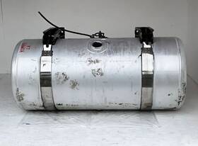 11-04827-621067hp Peterbilt 2002 379 Driver Side Fuel Tanks Used P-63524