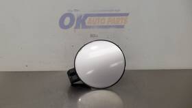 177.gm2n05 Pontiac 05 Gto Fuel Filler Door Gas Lid Silver