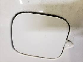 177.gm2r02 Pontiac Grand Pri 2002 Fuel Filler Door 1161773