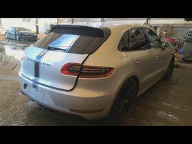 179.po1m15 Porsche Macan 2015 Fuel Filler Neck 6498772