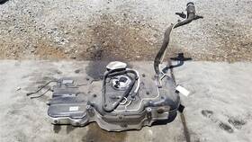 197-59630 Porsche 16 Macan Gasoline Fuel Tank