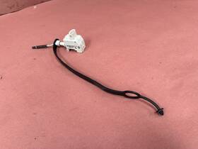 95562477303 Porsche Cayenne 03-06 955 Fuel Filler Door Lock Actuator Oem 72k Miles 95562477303 Porsche Cayenne 03-06 955 Fuel Filler Door Lock Actuator Oem 72k Miles