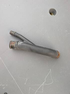 8822140 Saab 4527255 9000 Fuel Filler Neck Pipe To Gas Tank Breather Hose