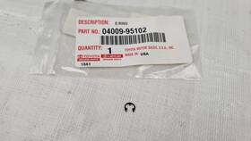 Toyota 04009-95102 New Oem Holder Fuel Tank Pi