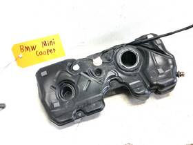 1025557001 Toyota 2016 - 2024 Mini Cooper Clubman Fuel Gas Tank Without Filler Neck Oem