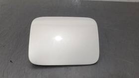 177.to1502 Toyota 02 2002 4 Runner Fuel Filler Door White