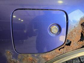 177.to1896 Toyota Tacoma 1996 Fuel Filler Door 639354