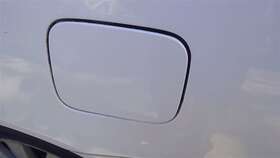 177.to1h04 Toyota Camry 2004 Fuel Filler Door