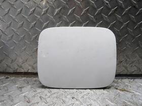 177.to1h05 Toyota 2005 Camry Fuel Filler Door