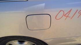 177.to1o04 Toyota Avalon 2004 Fuel Filler Door 366754