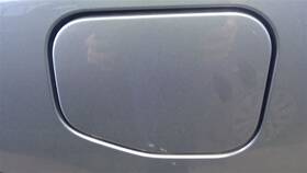 177.to1p10 Toyota Venza 2010 Fuel Filler Door 104145