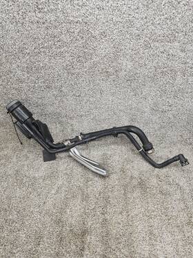 77201-0c121 Toyota 2013-2021 Tundra Fuel Filler Neck Assembly Oem