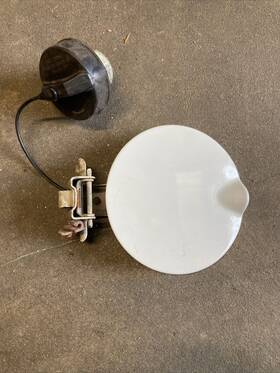 05109791ab Volkswagen 2009-2014 Routan White Fuel Door Gas Tank Cap Lid Cover