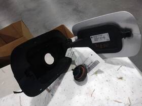 177.vw1318 Volkswagen Atlas 2018 Fuel Filler Door 562806
