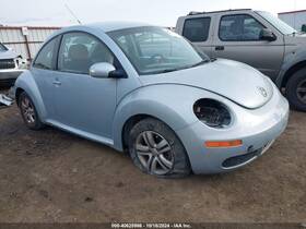 179.vw1b10 Volkswagen Beetle 2010 Fuel Filler Neck 1390838