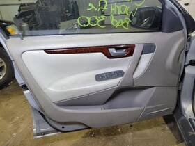 179.vo1v01 Volvo V70 2001 Fuel Filler Neck 2071020