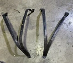 14-17 Maserati Ghibli Fuel Gas Tank Straps Hangers Assembly Oem 670001400. Fixed Price $54.95.
